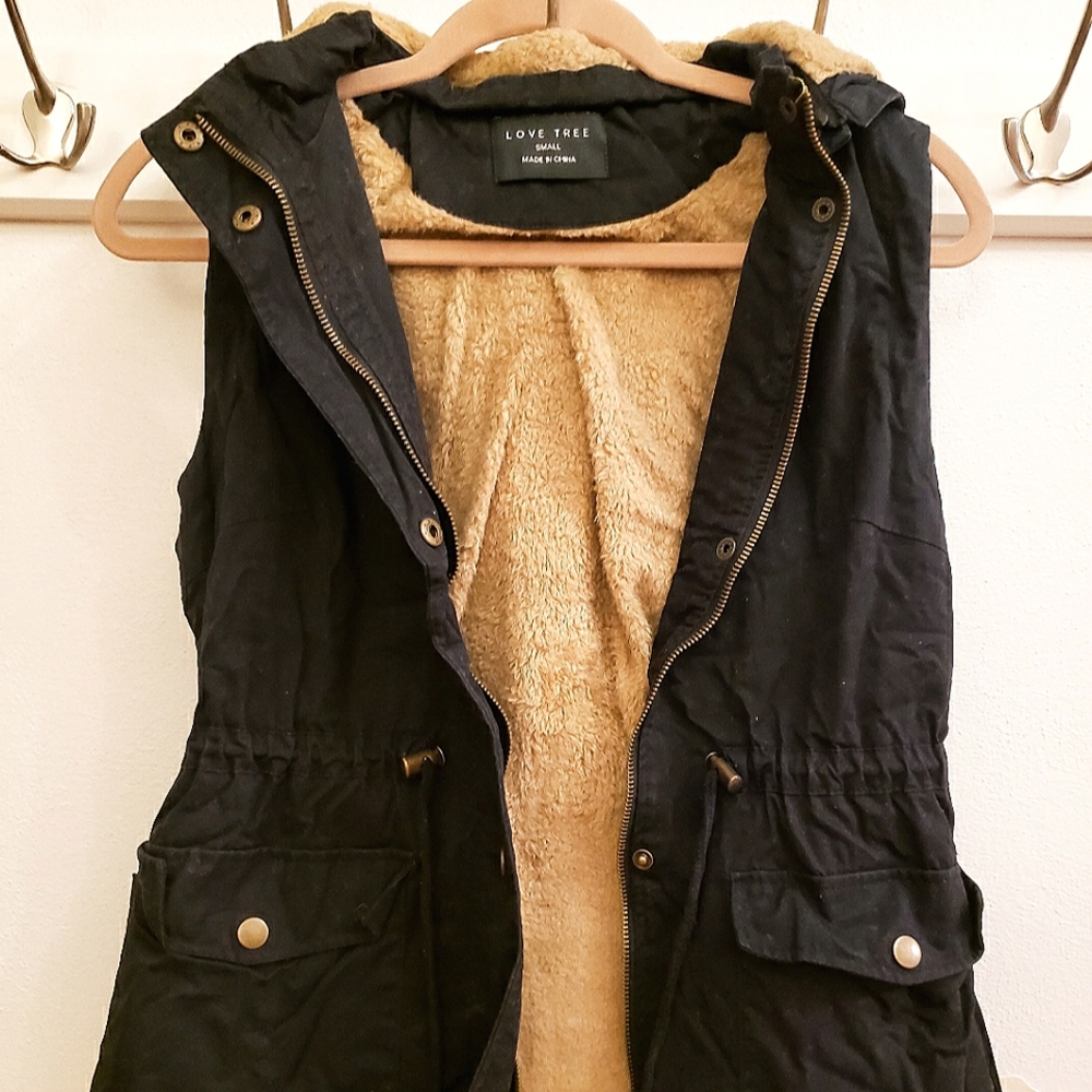 Black Vest with Faux Fur